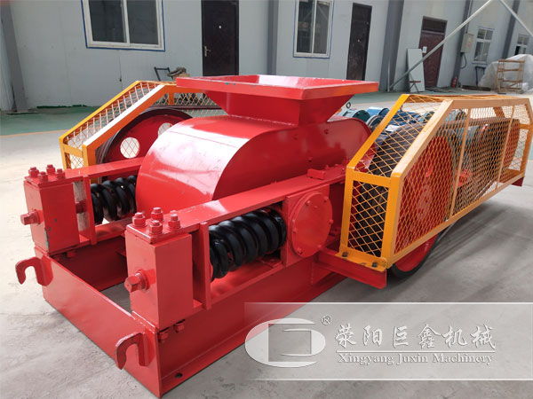 小型对辊制沙机